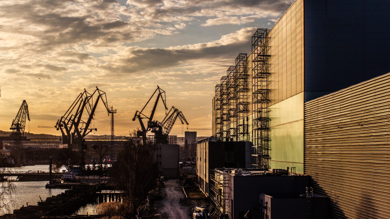 Wnętrze fabryki Baltic Towers w Gdańsku