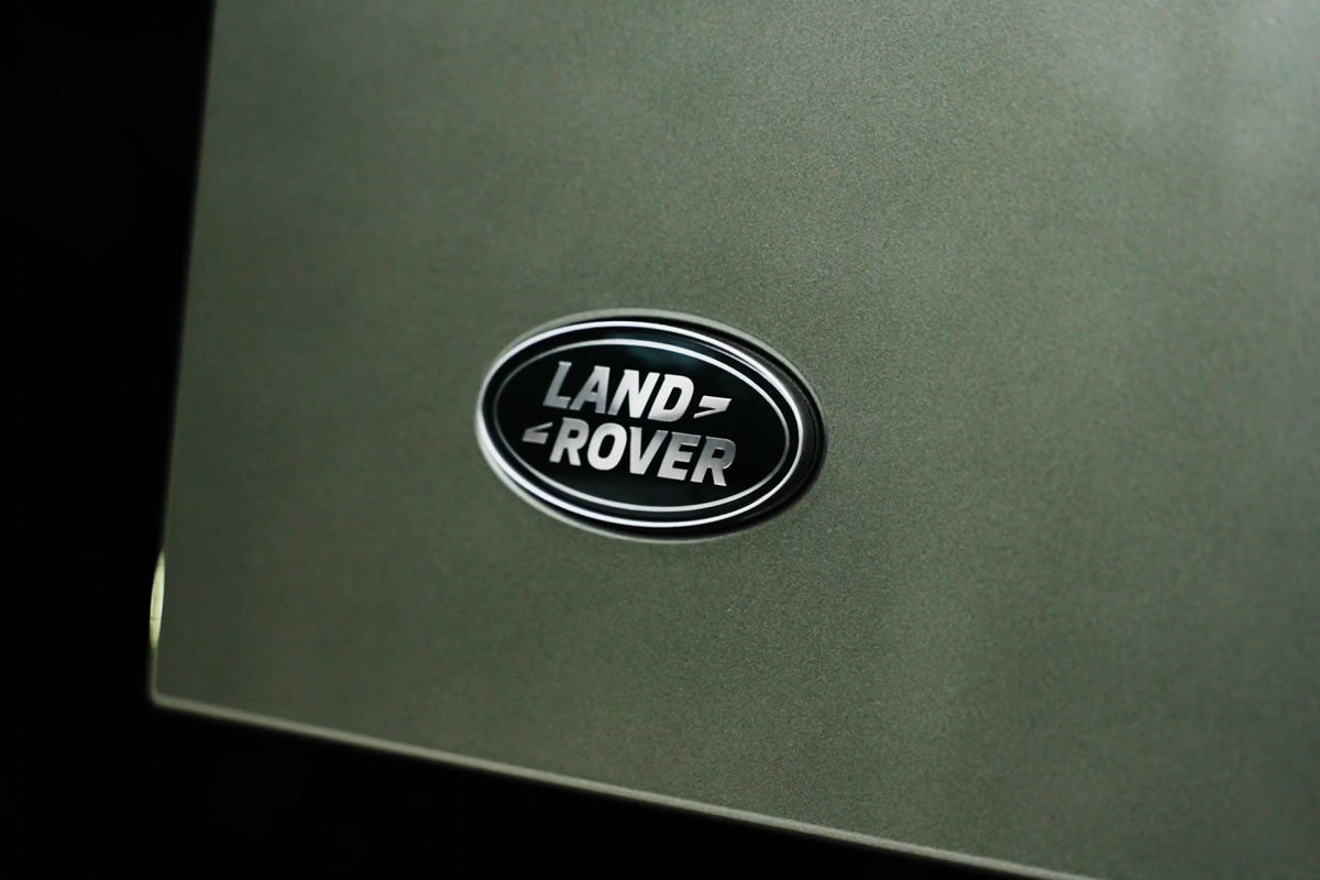 Land Rover – Automotive · Teren